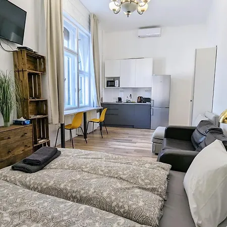 Apartman 1nk Downtown Cozy Nest *