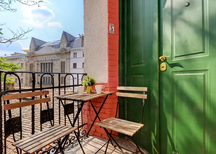 1nk Downtown Cozy Nest Apartament *